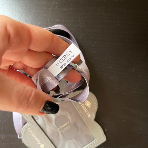 Disney Cruise Line DCL 25th Anniversary Platinum Lanyards Castaway Club - Picture 4 of 5